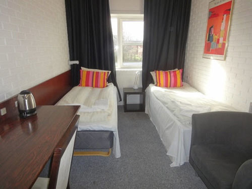 Dolphin Hotel